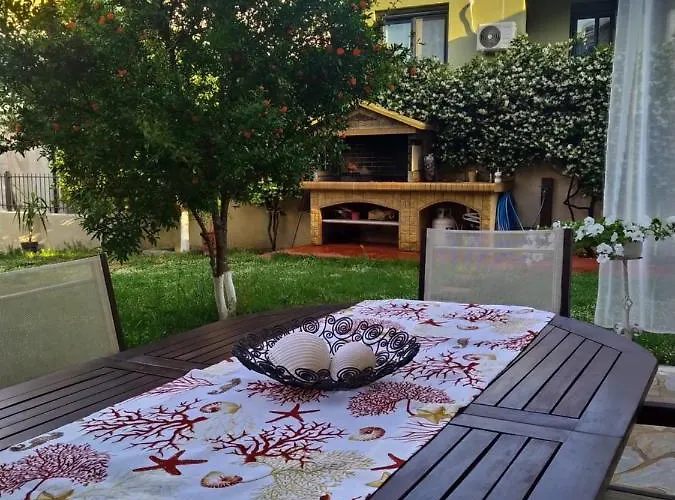 Apartament Sea And Garden PalaiónTsiflíkion