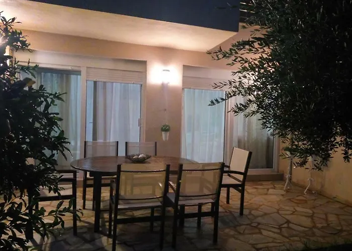 Sea And Garden * PalaiónTsiflíkion